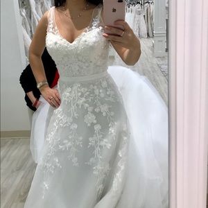 Wedding gown